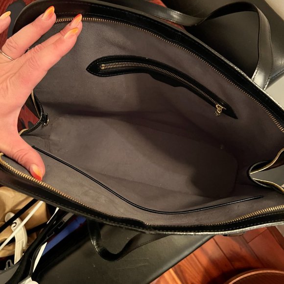 LOUIS VUITTON EPI LUSSAC BLACK LEATHER HANDDBAG - Picture 8 of 15